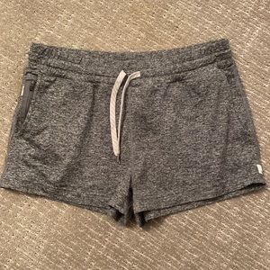 Vuori Halo Performance Short heather gray size S